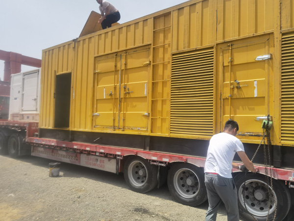 北大镇除了负载情况和发动机维护，还有哪些因素会影响 200kw 柴油发电机的油耗？