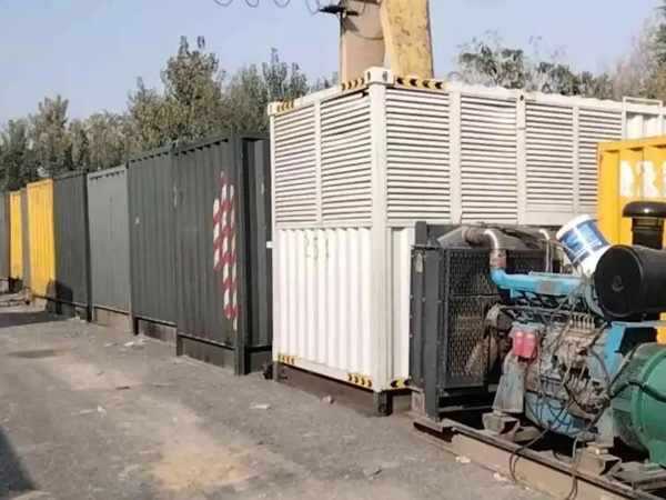 北大镇200KW柴油发电机机组每小时油耗是多少？